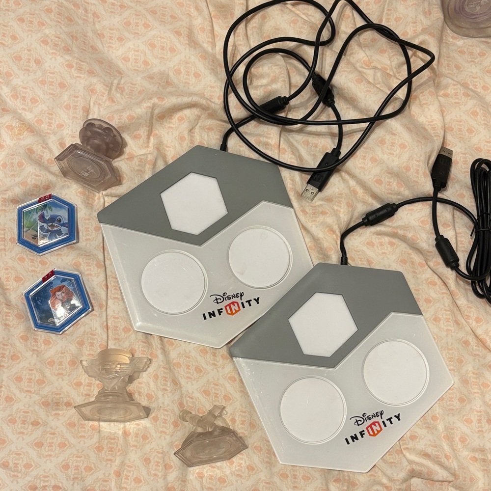 Disney Infinity Base Plate Set with Power ups